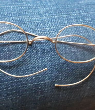 Paire de lunettes ancienne