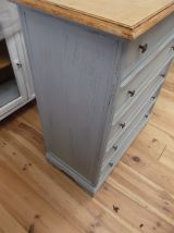 COMMODE