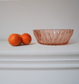 Saladier en verre rose