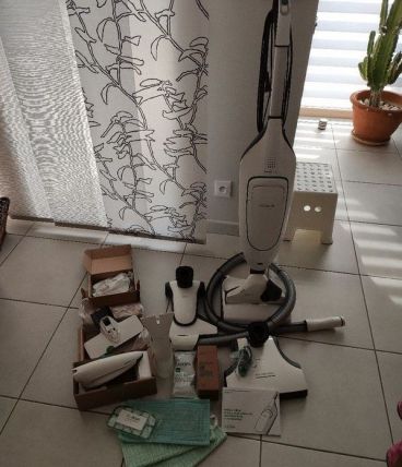 Vorwerk Kobold VK200 et ses accessoires