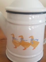 Ancienne cafetière émaillée - Motifs oies - vintage 60's