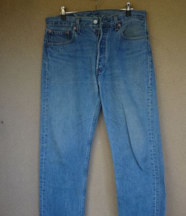 jean levis 501 fabriqué USA années 90. 33/34