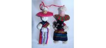 Lot de deux poupées traditionnelles mexicaines en laine. 