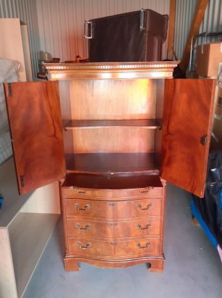 Meuble bar année 1960 travail d’ébéniste, bois massif placag