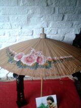 Ombrelle asiatique.