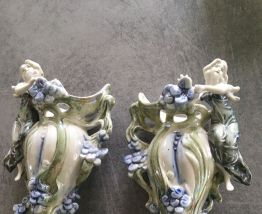 Paires de petits vases anciens