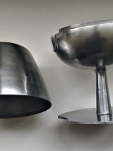 Une fontaine à boisson design en aluminium brossé