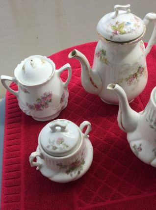 Service à café ancien en porcelaine 