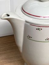 Cafetière en demi porcelaine de Lunéville