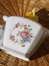 Ancien pot porcelaine fleurie à liseré doré