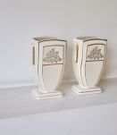 2 vases et 1 pendule 