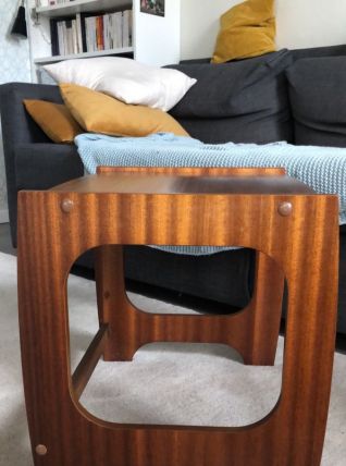 Tables gigognes 