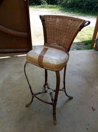 Vend 2 chaises de bar hautes