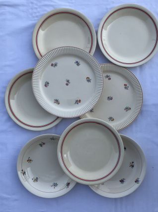 Série de 8 assiettes coordonnées en faience