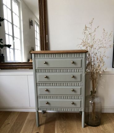 Commode vintage