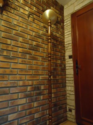 Lampadaire halogène bois et laiton H1,80m socle 30cm