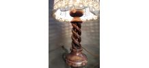 lampe  bois massif tourner  et abat jour coton au crochet 19