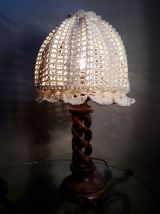lampe  bois massif tourner  et abat jour coton au crochet 19