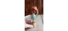 Ancien bouchon à système en bois sculpté (ANRI)