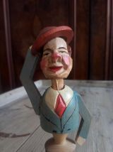 Ancien bouchon à système en bois sculpté (ANRI)