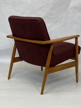 Fauteuil création par M. Zieliński année 60 tissu bordeaux. 