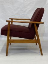 Fauteuil création par M. Zieliński année 60 tissu bordeaux. 