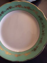 Service en porcelaine, style ancien Manufrance