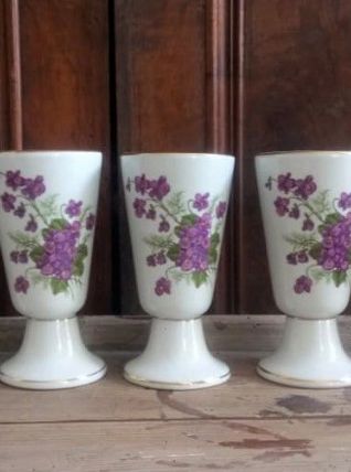 Ensemble de 5 mazagrans en porcelaine 