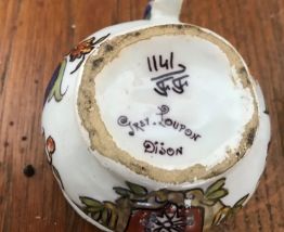 petit pot à moutarde en porcelaine