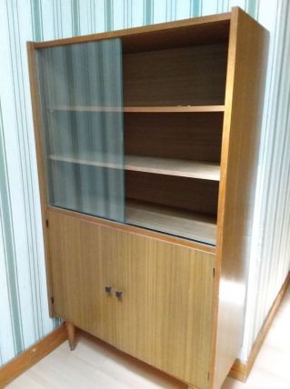 Bibliothèque vintage 
