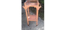 Desserte de cuisine vintage ou meuble de toilette ancien