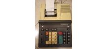 Calculatrice Triumph 121P. Fonctionnelle