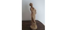 Sculpture femme grecque pensante numeroté et signé FG