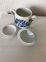 Ensemble vases, coupe, assiette porcelaine et faîence