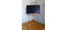 Tableau ardoise d'écolier sur pied