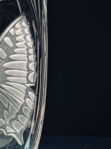 Beau vase vintage en verre épais et motif dépoli papillon