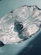 Beau vase vintage en verre épais et motif dépoli papillon