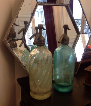 Lot de deux vieux siphons années 30, turquoise et vert d'eau
