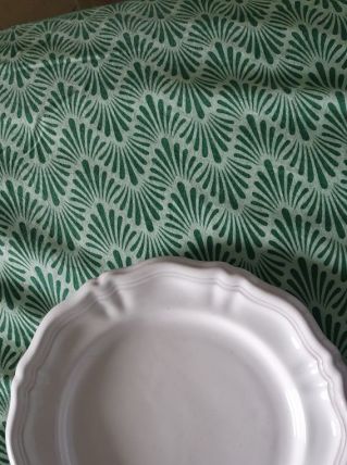 Assiettes blanches 