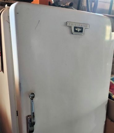 Frigidaire vintage 
