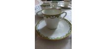 8 tasses et soucoupes Limoges. 