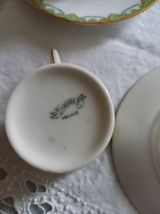 8 tasses et soucoupes Limoges. 