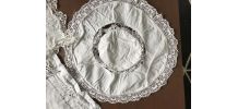 Lot de 4 napperons présentant quelques défauts