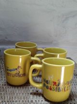 Mug Nesquik.