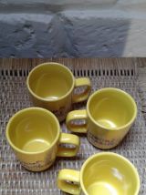 Mug Nesquik.