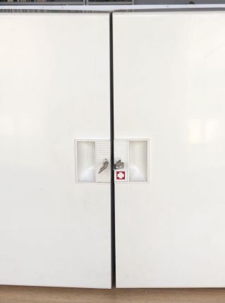 Armoire à pharmacie année 80