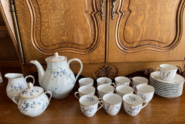 service a thé en porcelaine