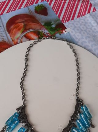 Collier verre bleu