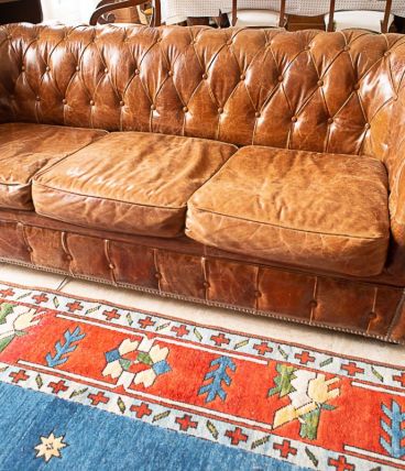 Canapé-lit 3 places en cuir marron Chesterfield