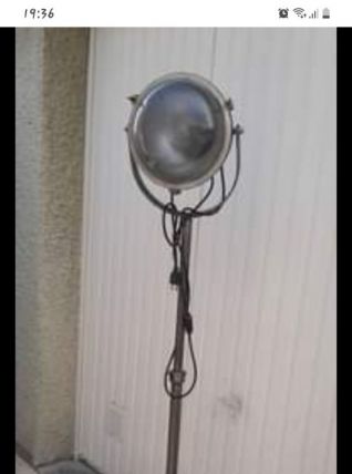 Lampe industrielle 